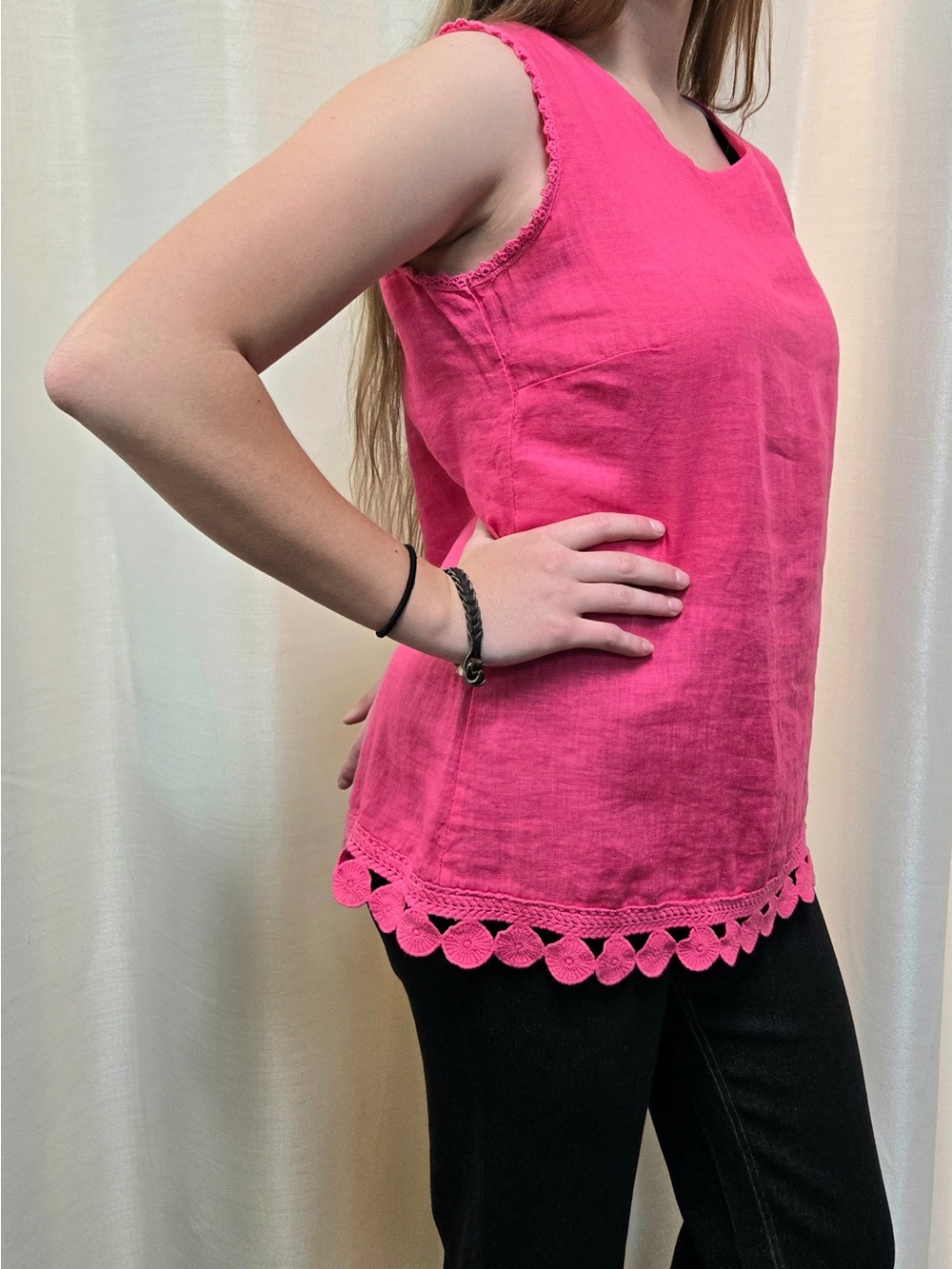 Sleeveless Pink Linen Blend Shell Top with Crochet Trim